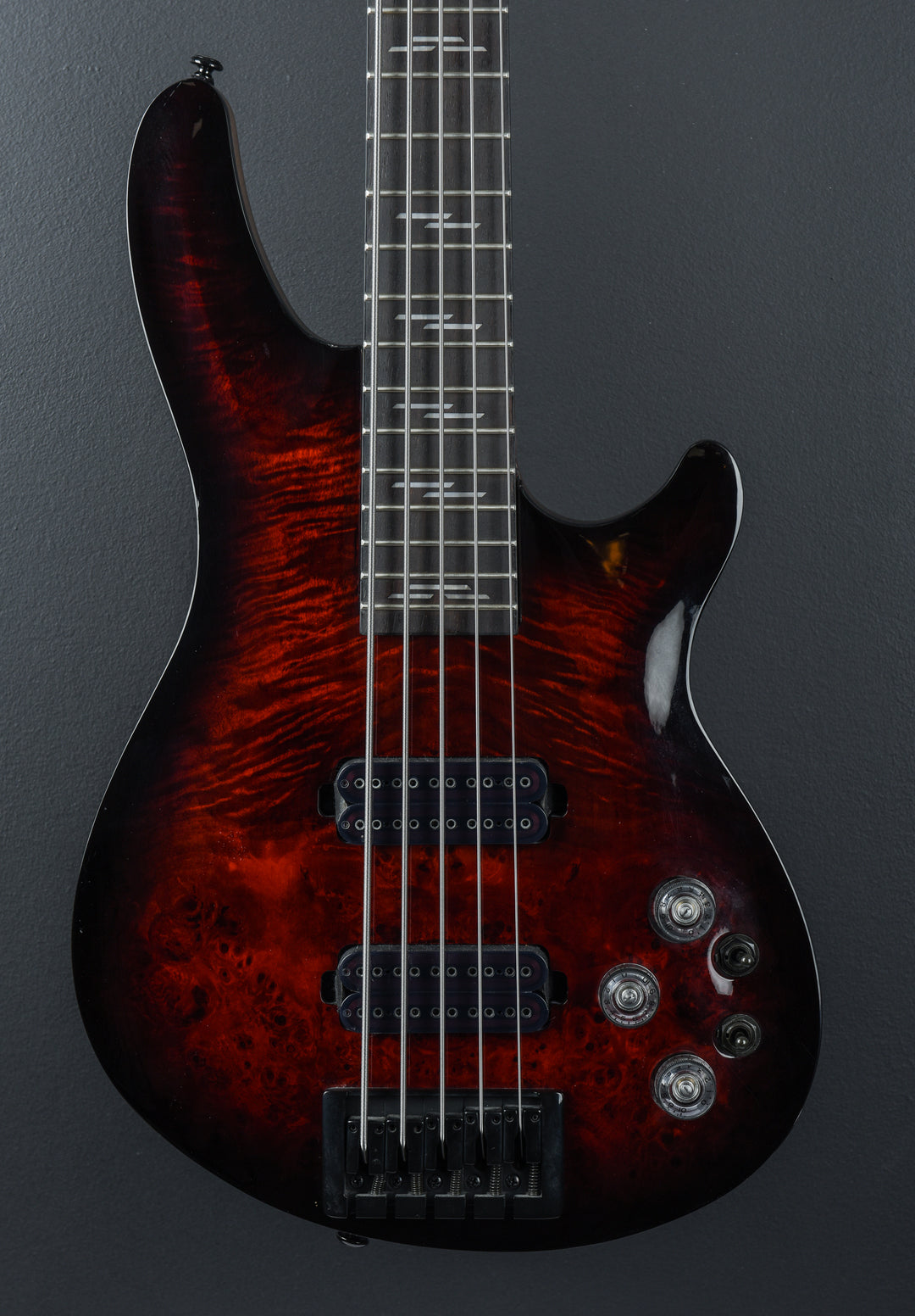 Omen Elite-5, Recent