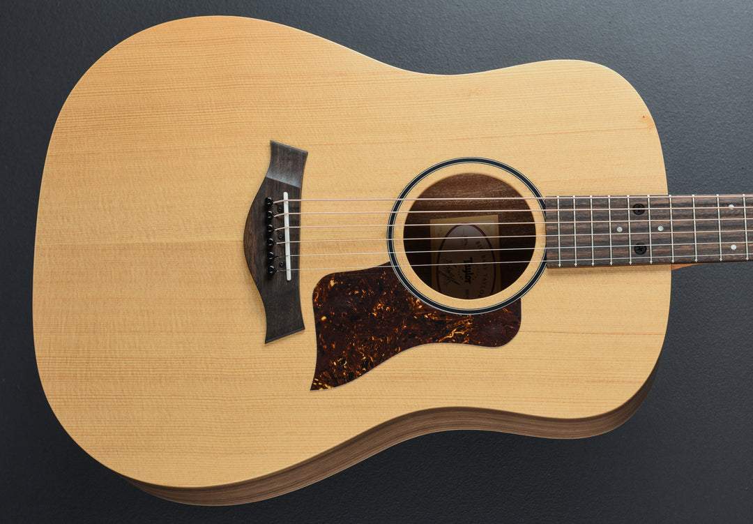 USED Big Baby Taylor (BBTe) &