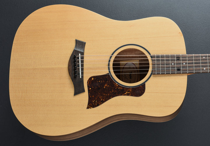 USED Big Baby Taylor (BBTe) &