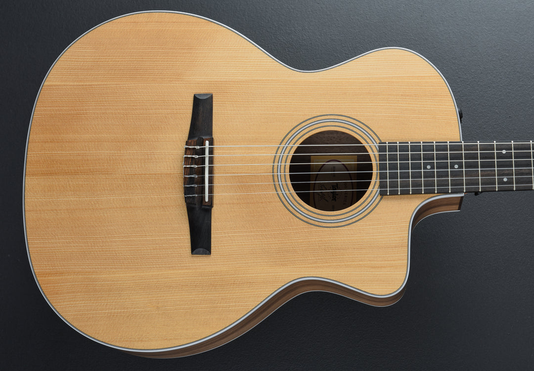 USED 214CE-N Walnut &