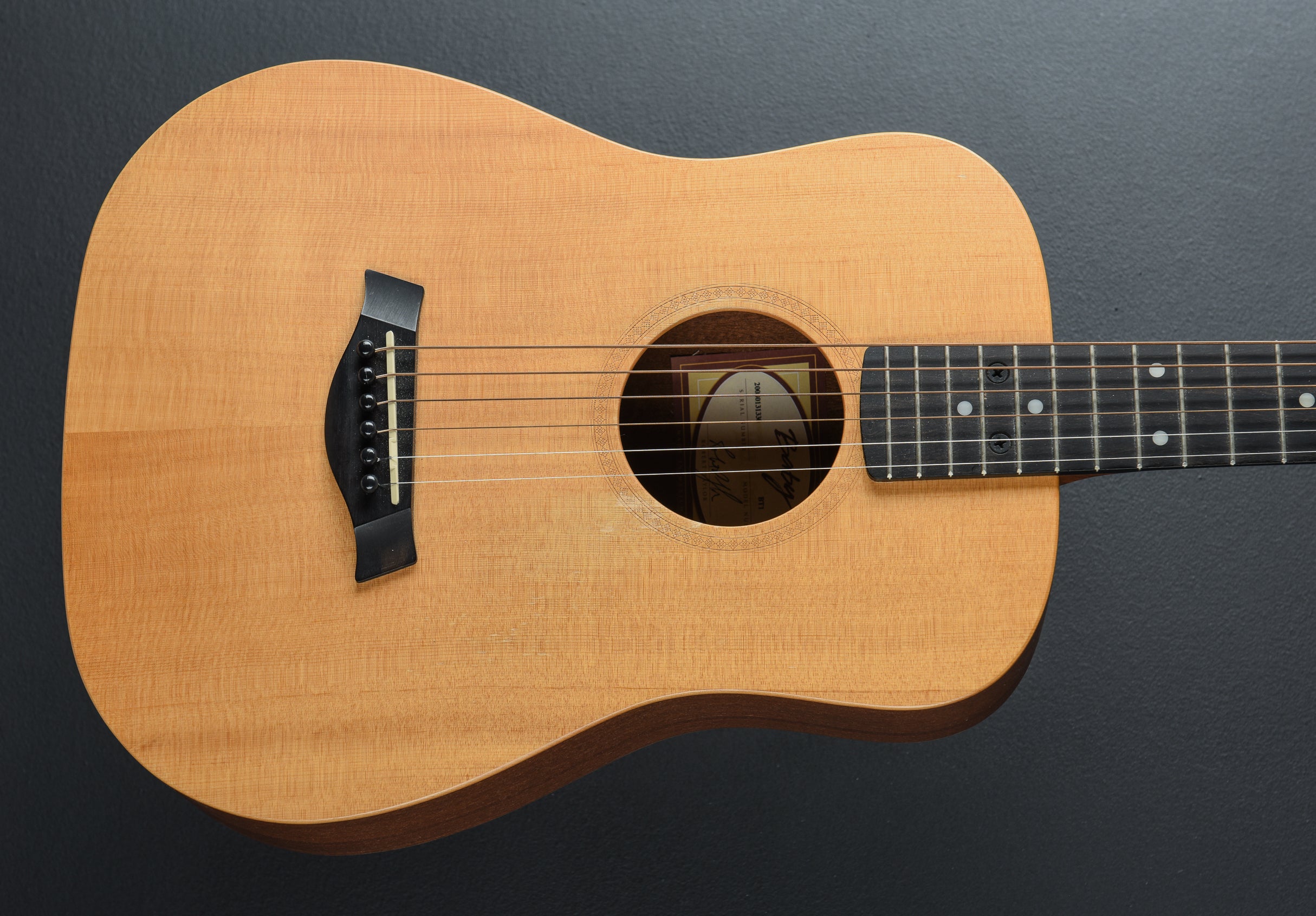Taylor - Used – Dave's Guitar Shop