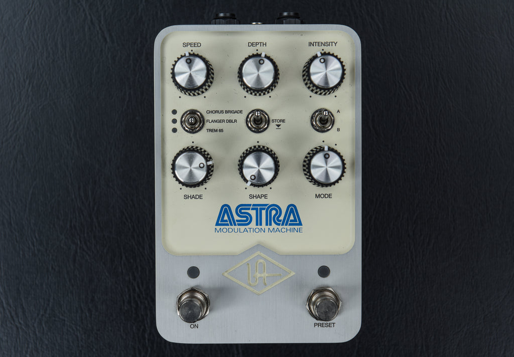 Universal Audio UAFX Astra Modulation Machine Pedal