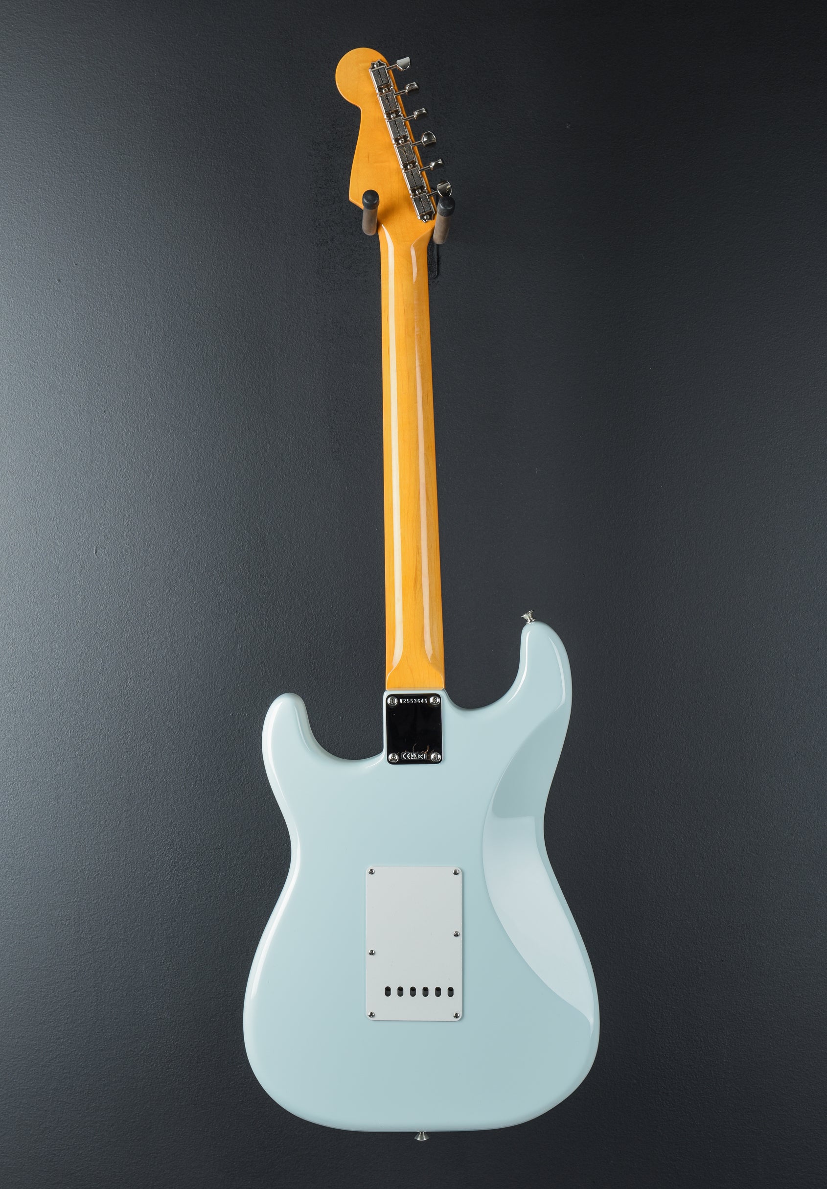 American Vintage II 1965 Stratocaster - Sonic Blue – Dave's Guitar