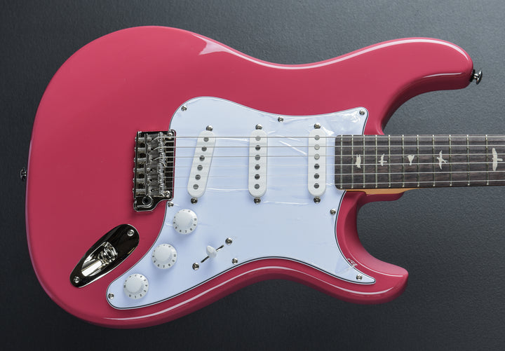 SE Silver Sky Rosewood &