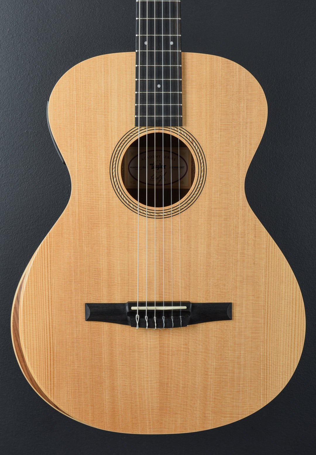 USED Academy 12E-N &