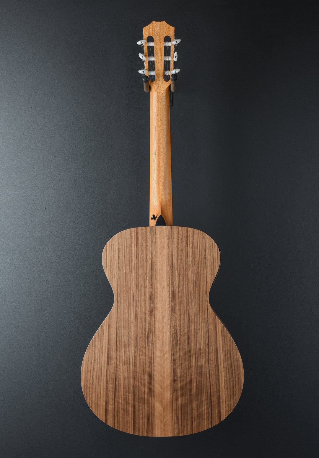USED Academy 12E-N &