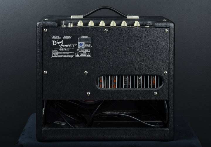 USED Blues Jr IV &
