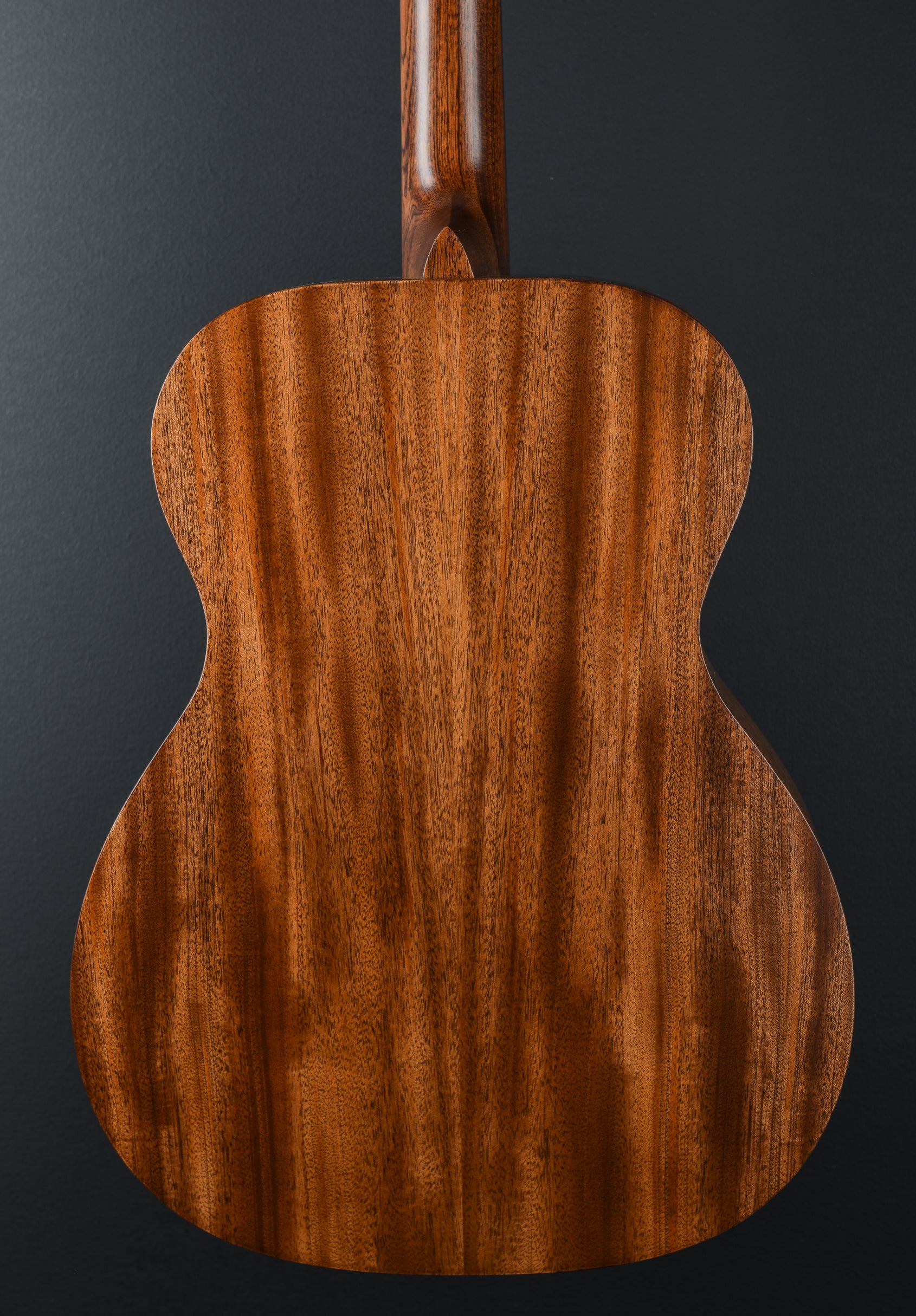 000-15M – Dave's Guitar Shop