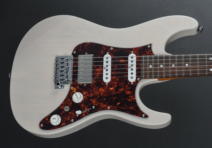 Prestige AZ2204N - Antique White Blonde