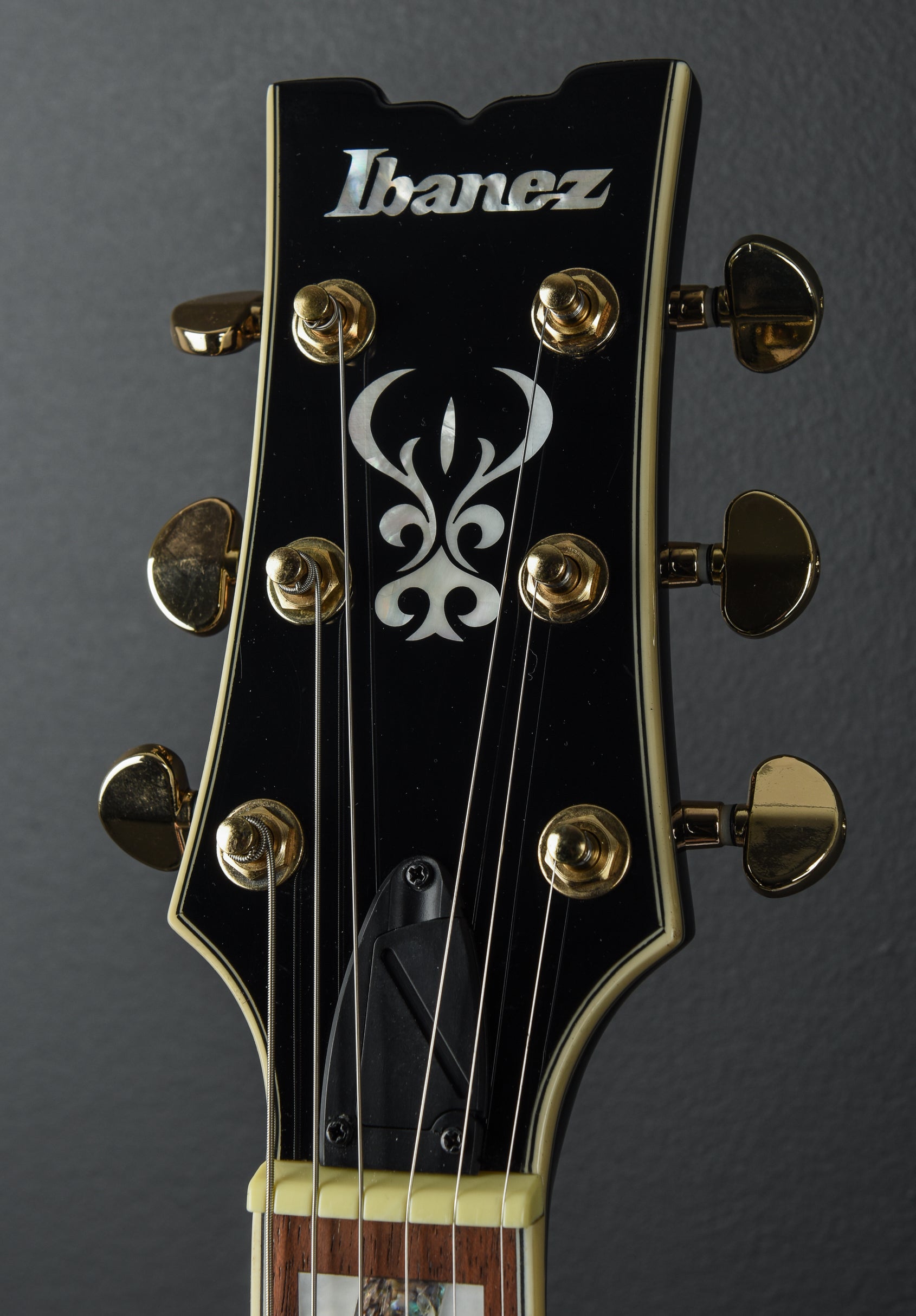 AR325QA - Dark Brown Sunburst – Dave's Guitar Shop