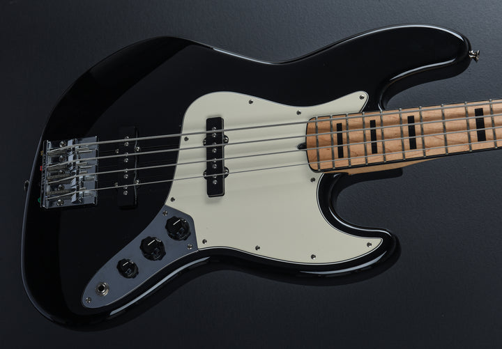 Used Geddy Lee Jazz Bass '13