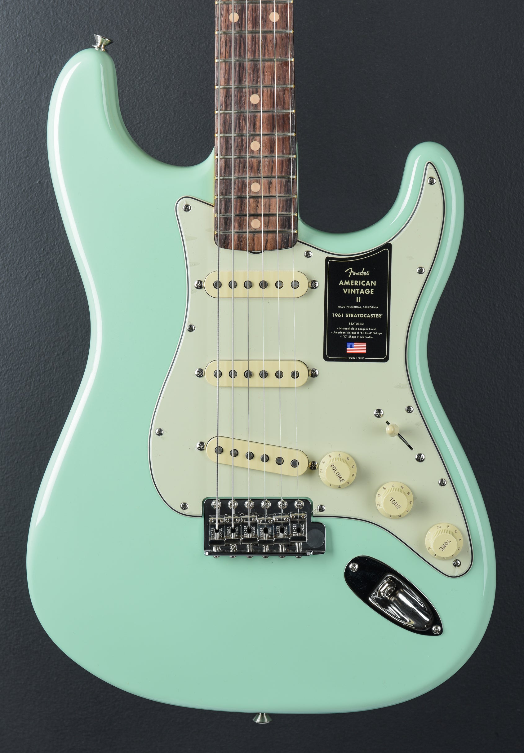 American Vintage II 1961 Stratocaster - Surf Green – Dave's Guitar