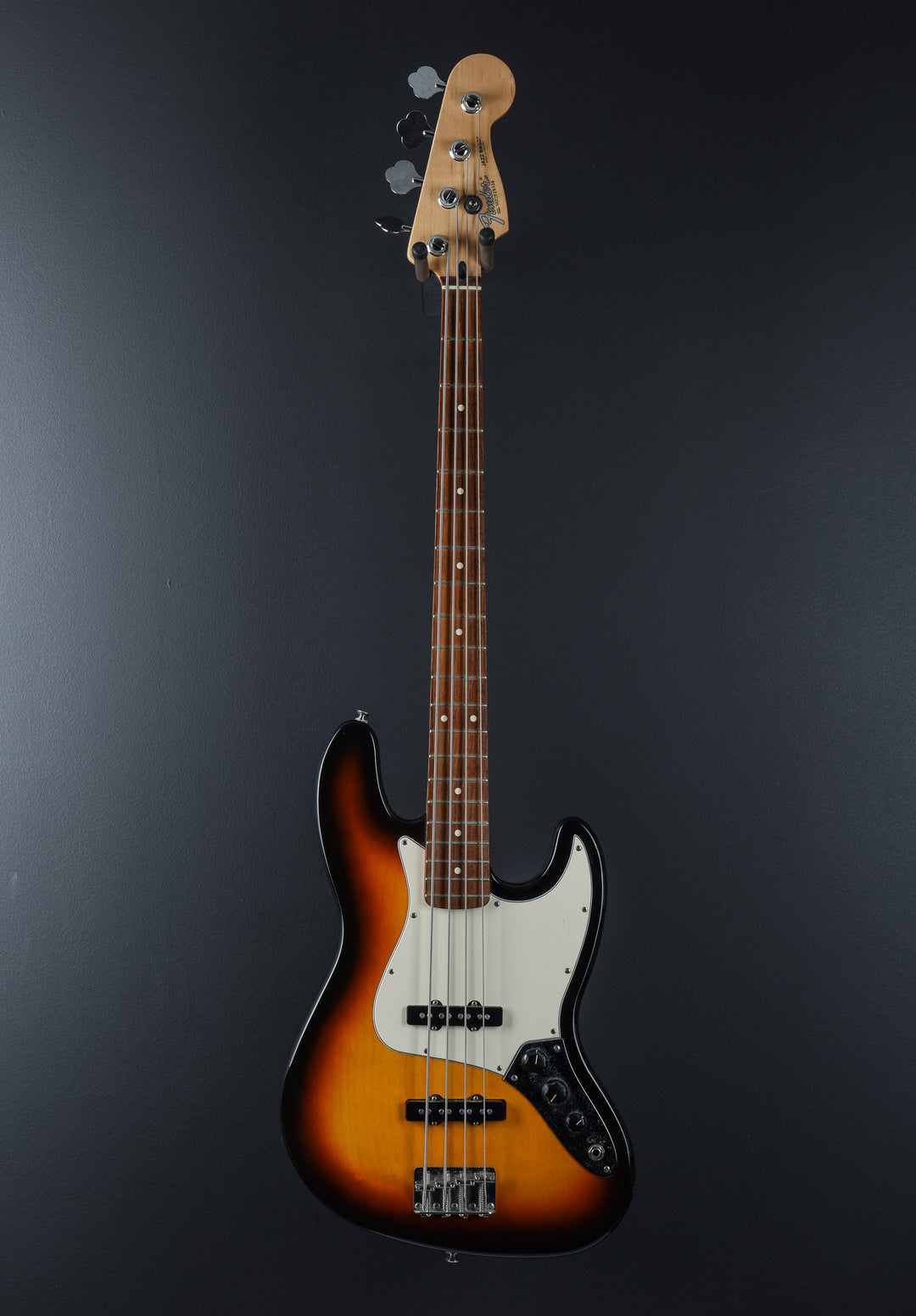 Used Standard Jazz Bass '03