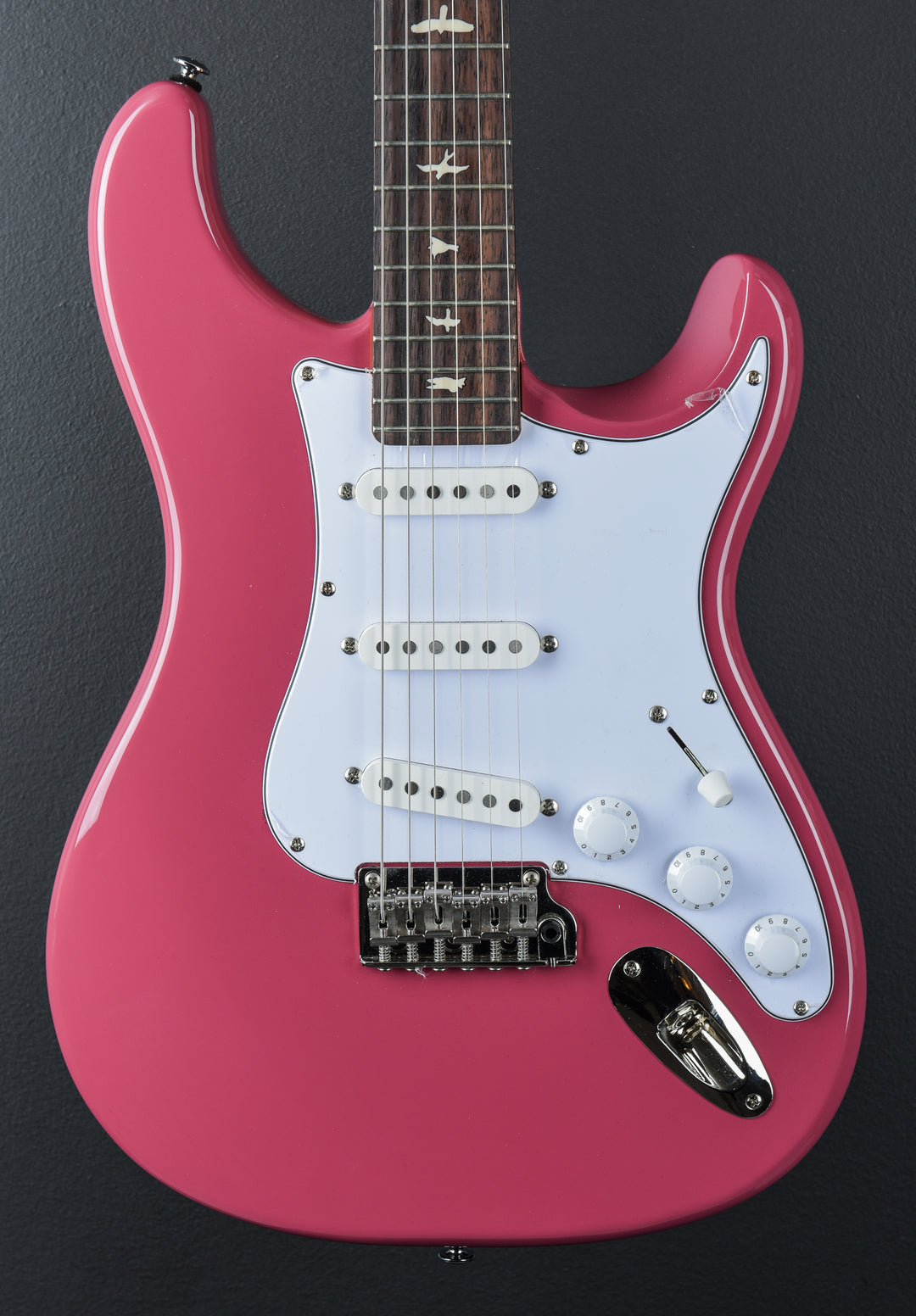 SE Silver Sky Rosewood &