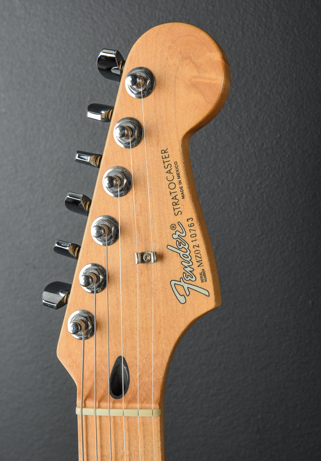 USED MIM Standard Stratocaster '00