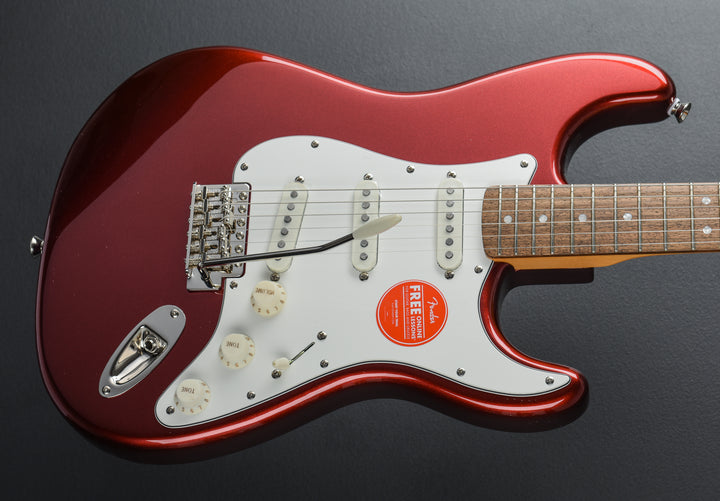 Classic Vibe 60’s Stratocaster - Candy Apple Red