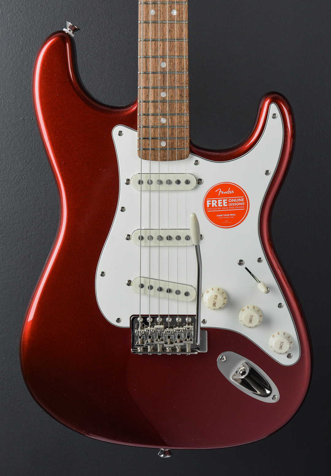 Classic Vibe 60’s Stratocaster - Candy Apple Red