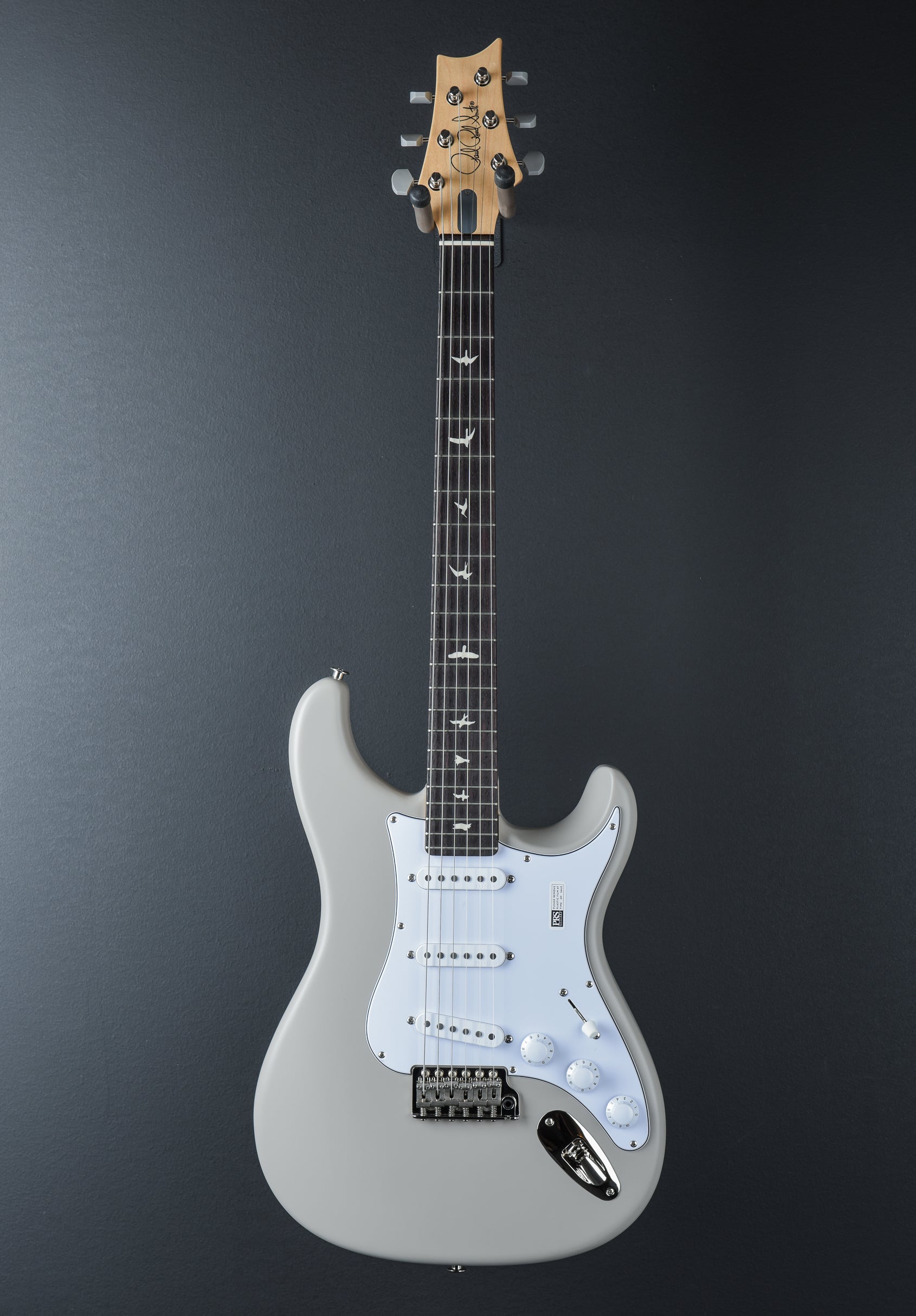 John Mayer Silver Sky - Moc Sand Satin w/Rosewood – Dave's Guitar Shop