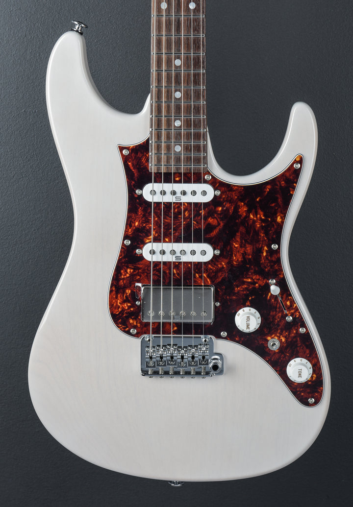 Prestige AZ2204N - Antique White Blonde