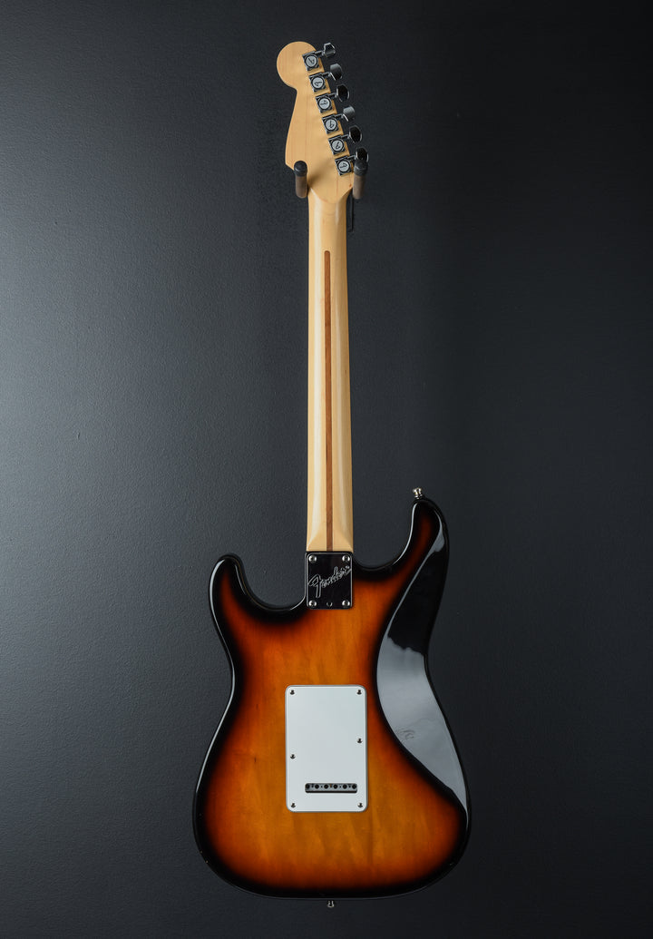 USED Strat Plus Deluxe &