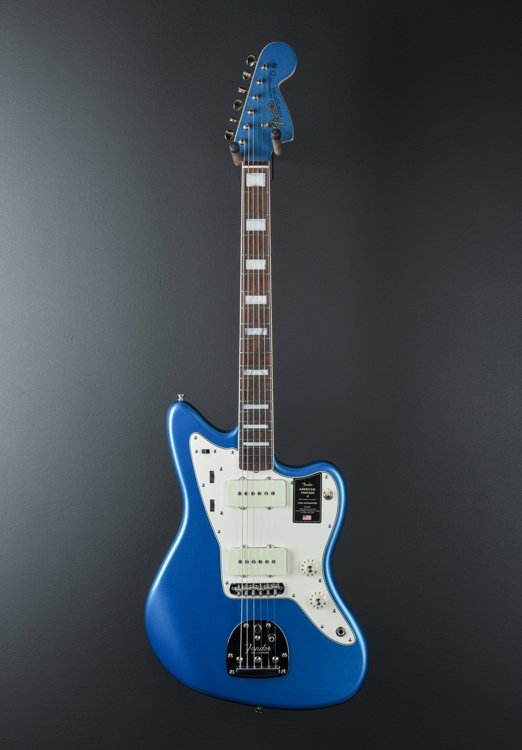 American Vintage II 1966 Jazzmaster - Lake Placid Blue – Dave's