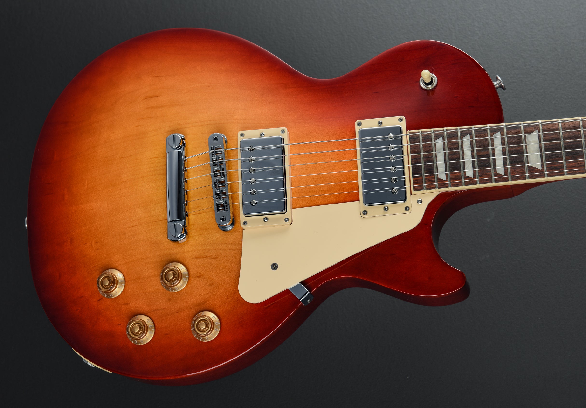 Les Paul Studio - Cherry Sunburst – Dave's Guitar Shop