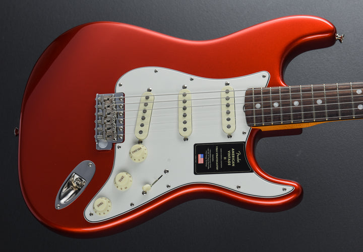 American Vintage II 1965 Stratocaster - Candy Apple Red