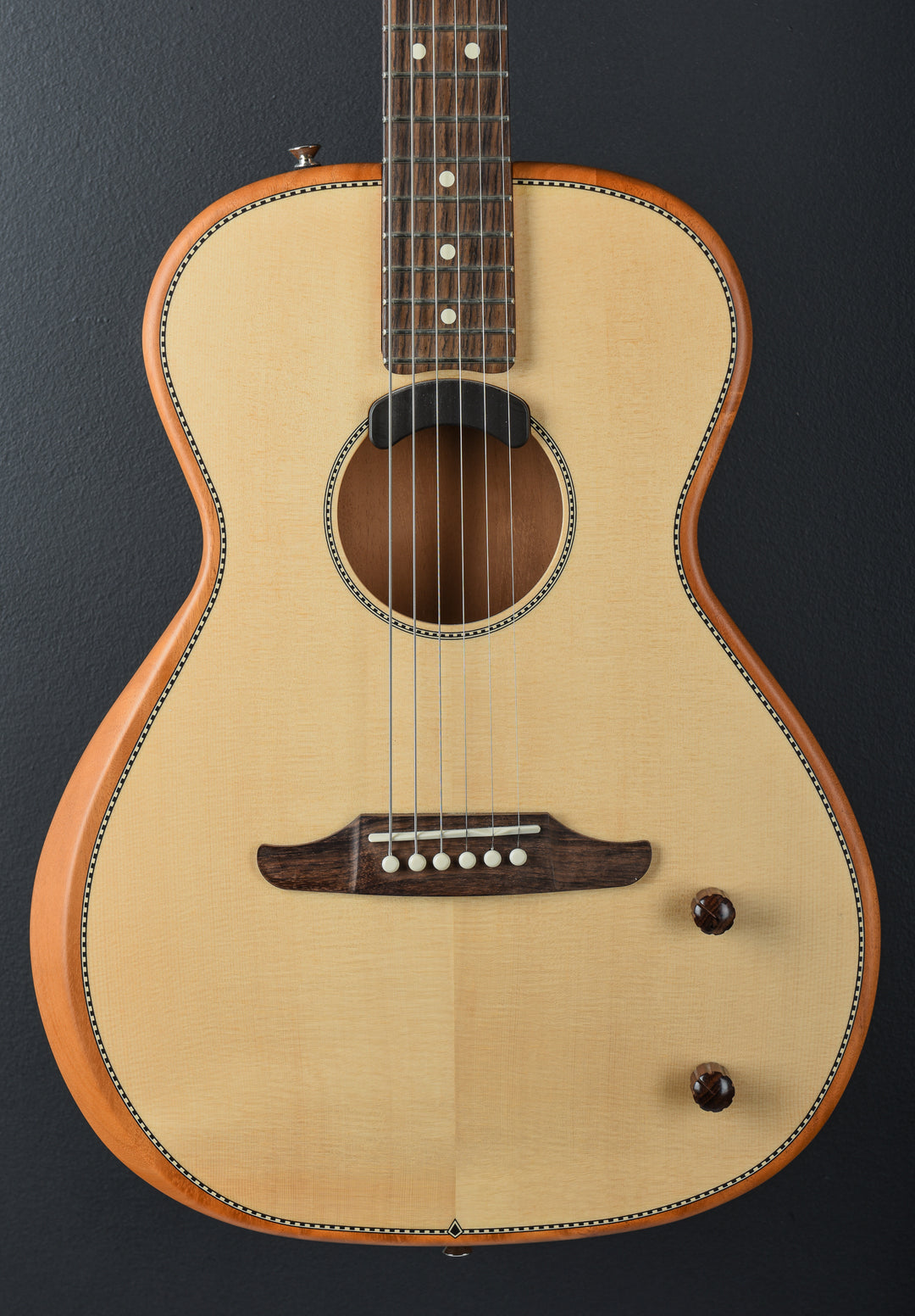 USED Highway Series Parlor &