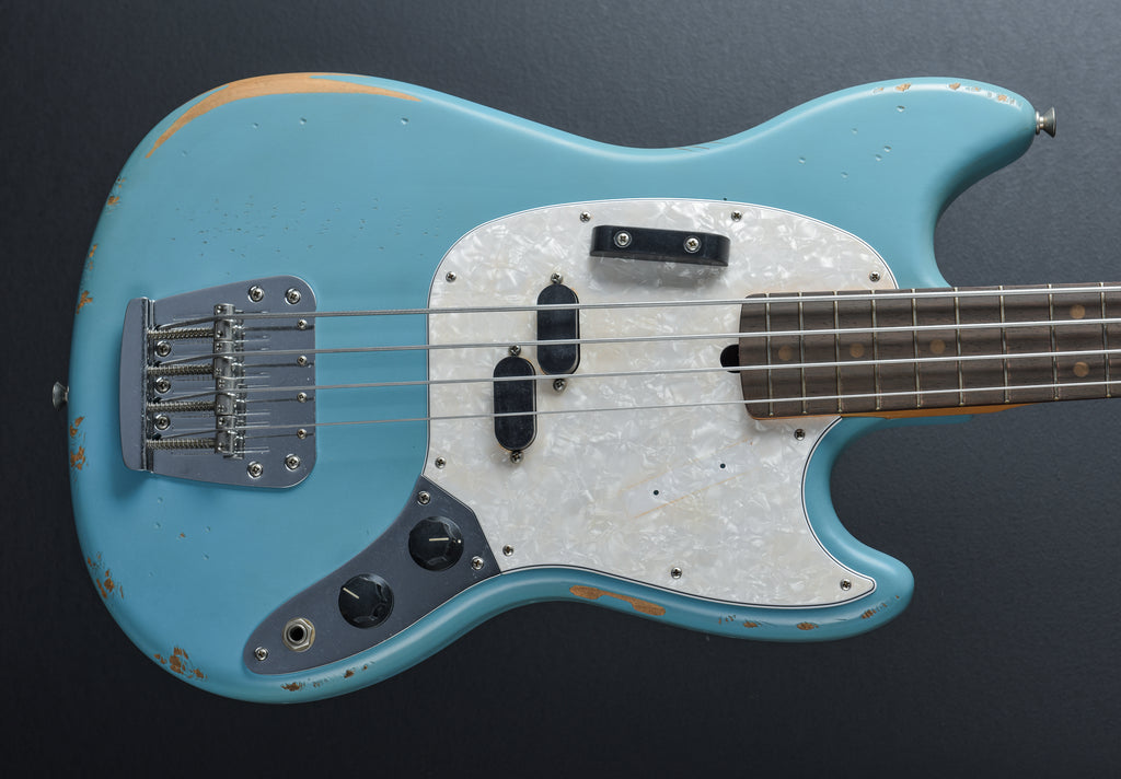Fender JMJ Road Worn Mustang Bass7/2限定値下 JMJ Road Worn® Mustang® Bass – Fender