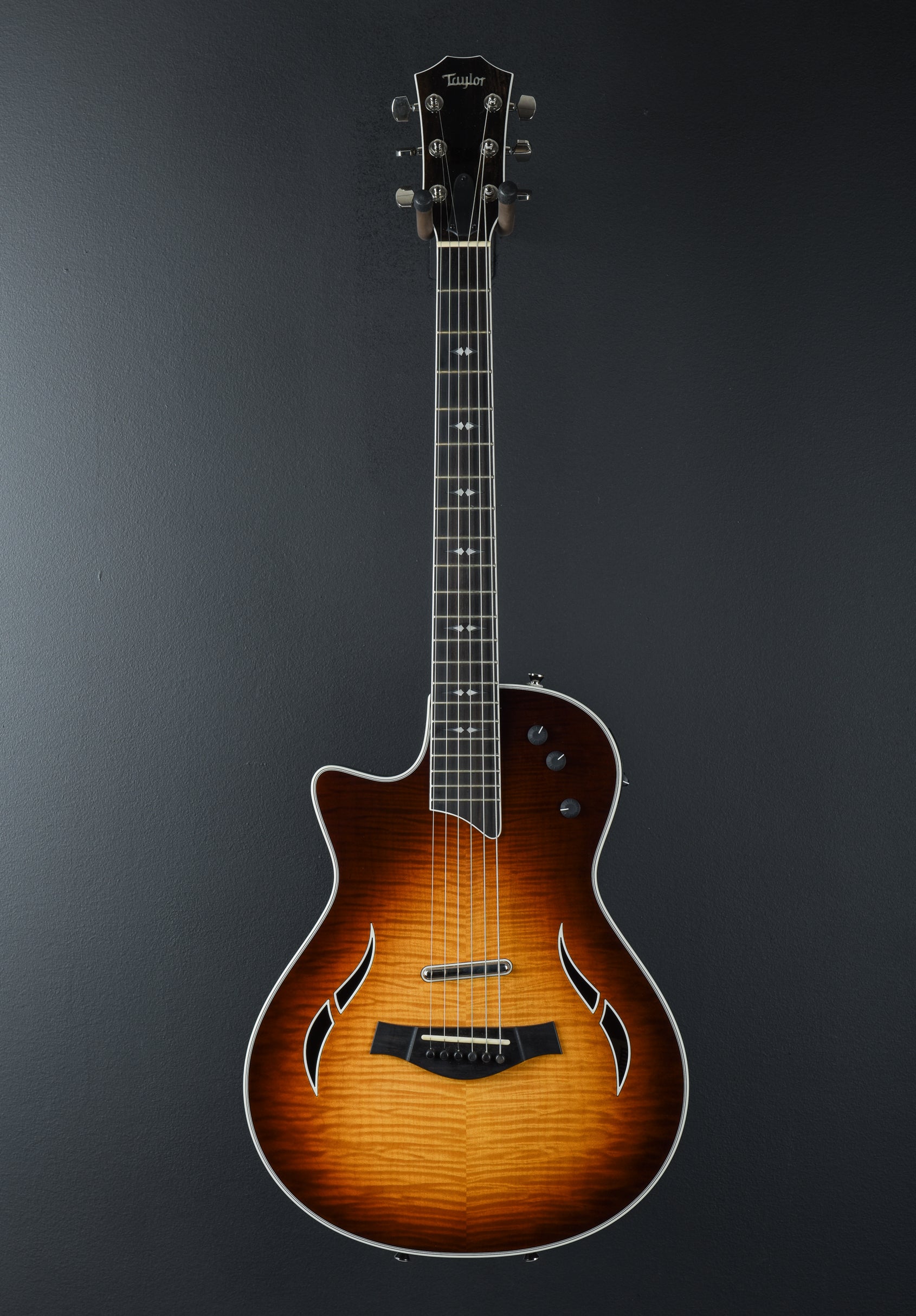 T5z Pro Left Hand '22 – Dave's Guitar Shop