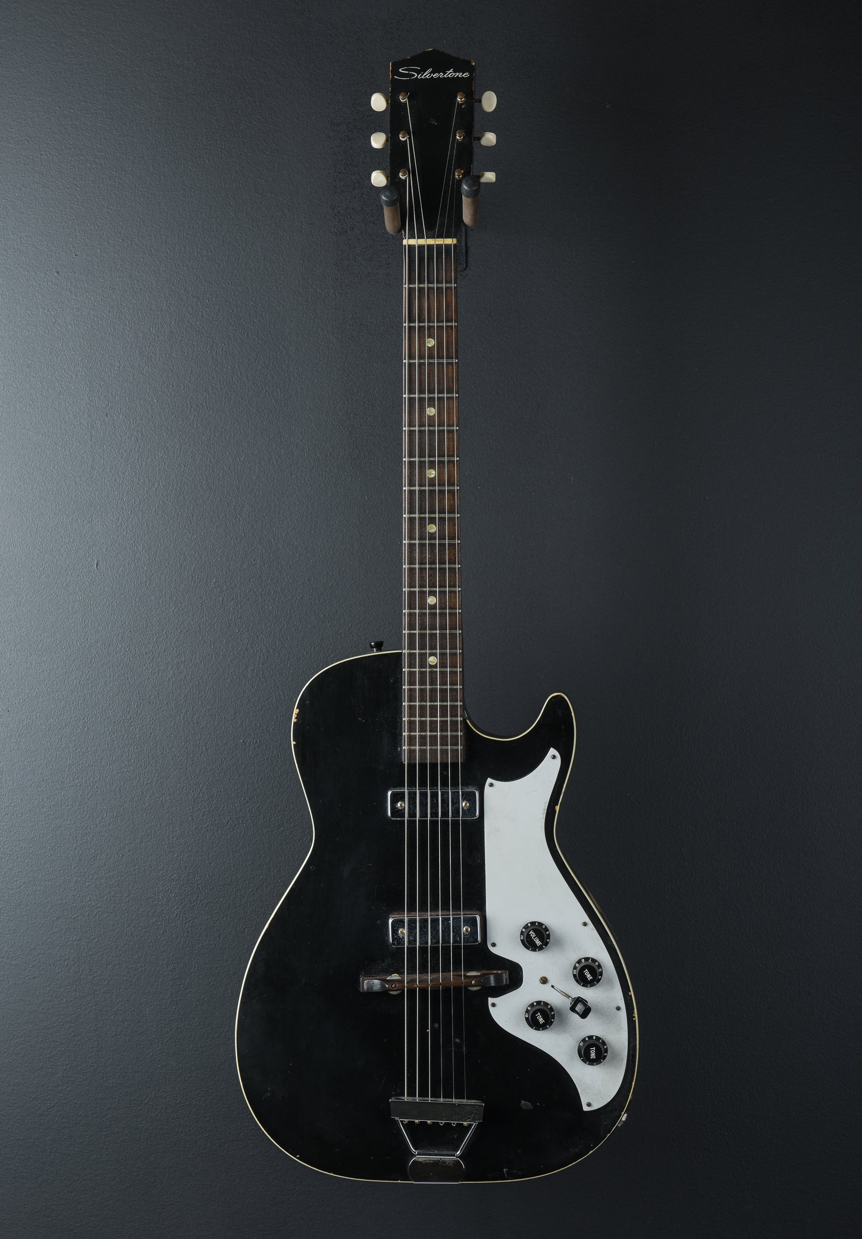 Model 1420, 1960's – Dave's Guitar Shop