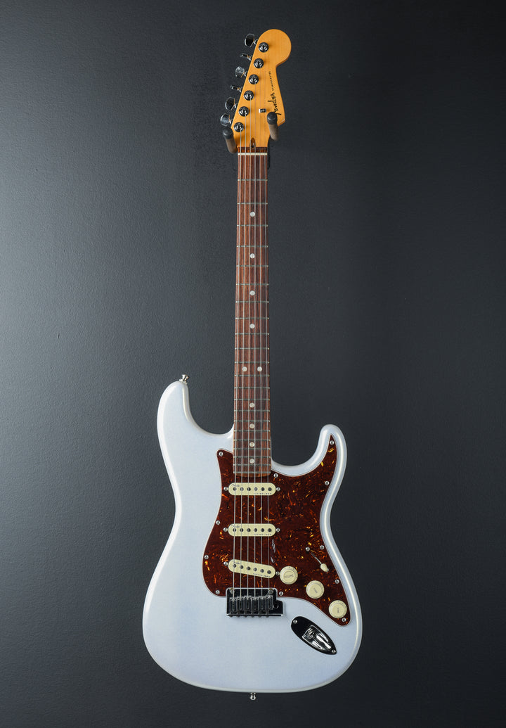 USED American Ultra Stratocaster &