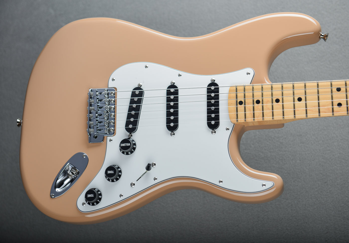 MIJ Limited International Color Stratocaster - Sahara Taupe