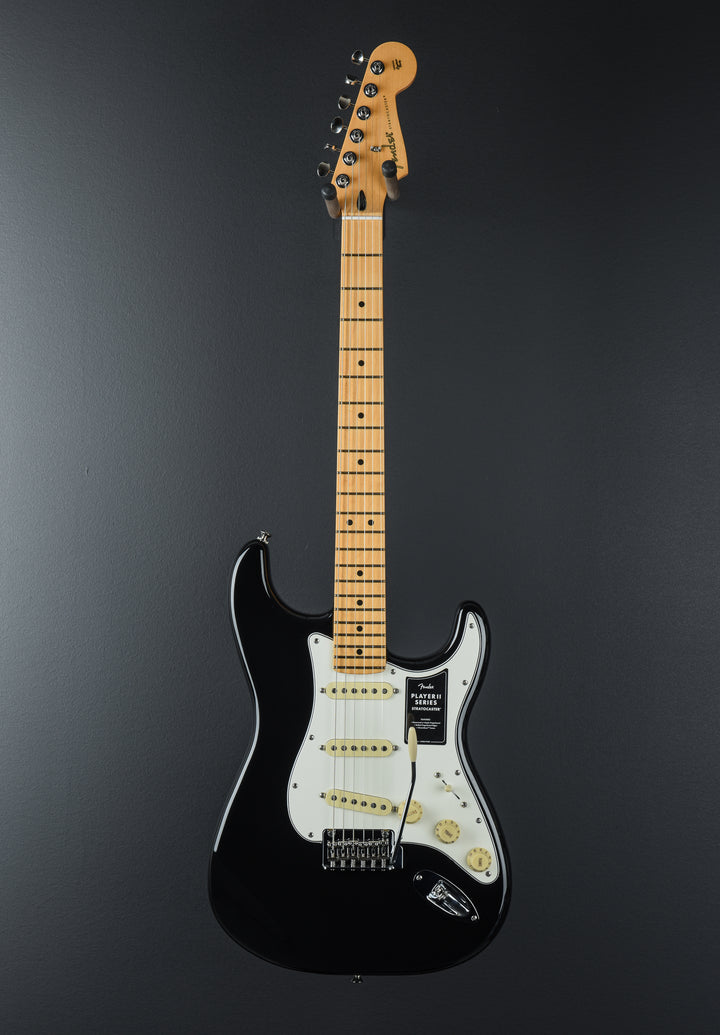 Player II Stratocaster - Black w/Maple