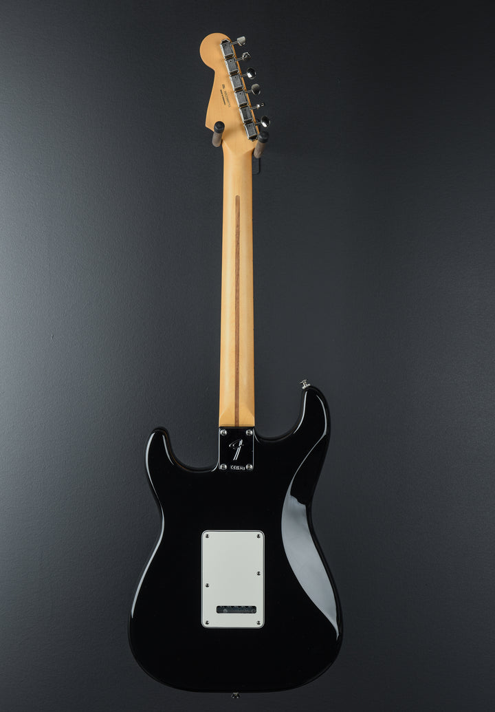Player II Stratocaster - Black w/Maple
