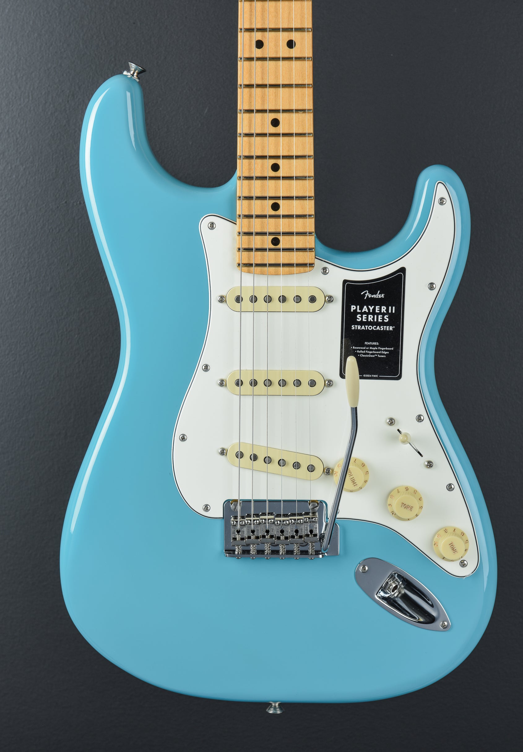 Player II Stratocaster - Aquatone Blue w/Maple – Dave's Guitar Shop