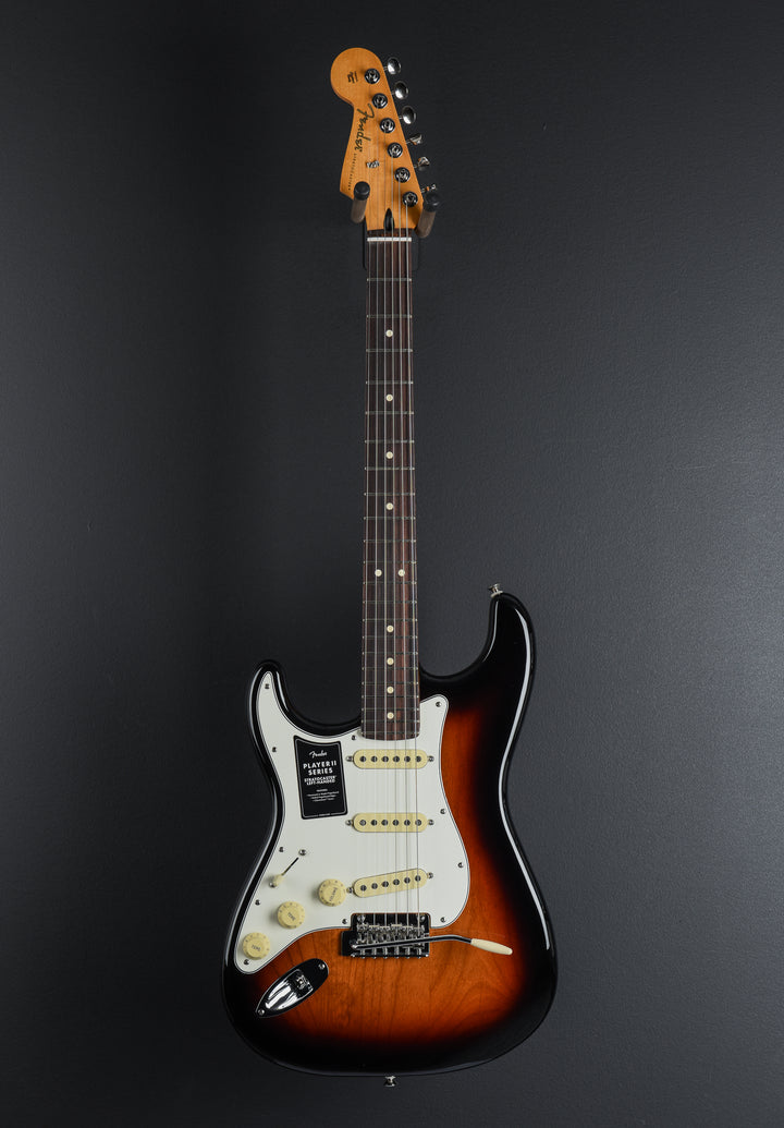 Player II Stratocaster Left Hand - 3-Color Sunburst W/Rosewood