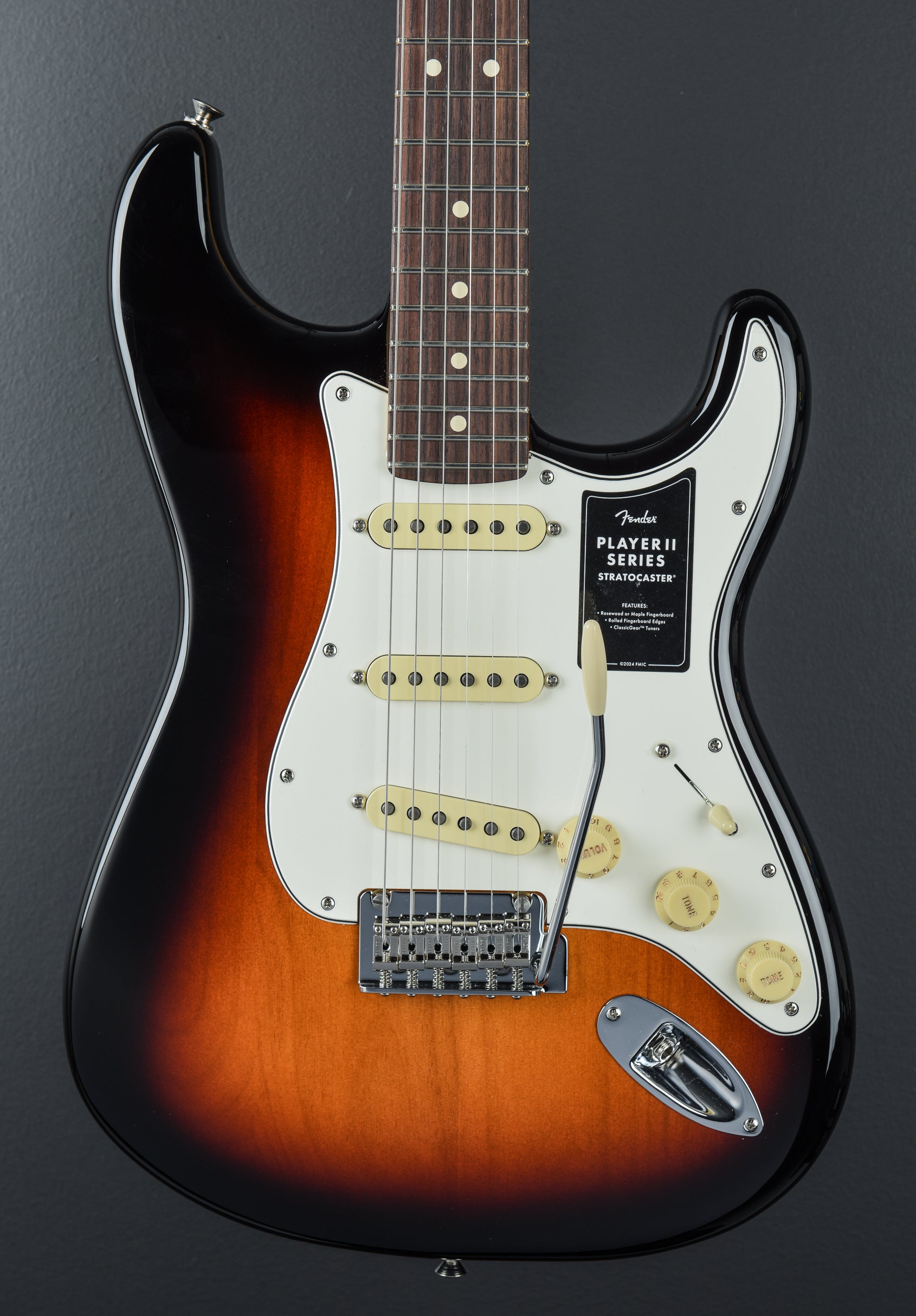 Player II Stratocaster - 3-Color Sunburst W/Rosewood – Dave's