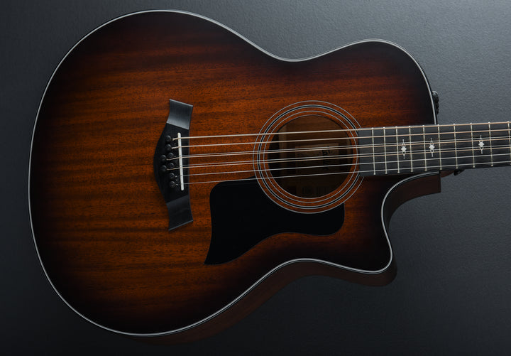 USED 326CE Baritone 8 Special Edition &