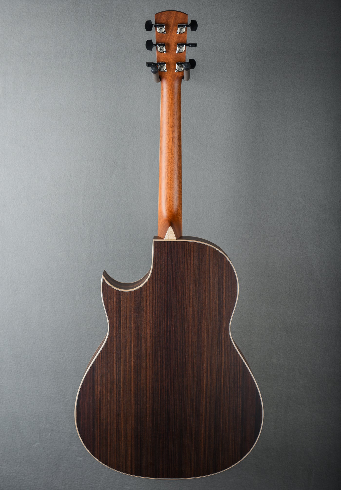 C-03 Rosewood Tommy Emmanuel, '20