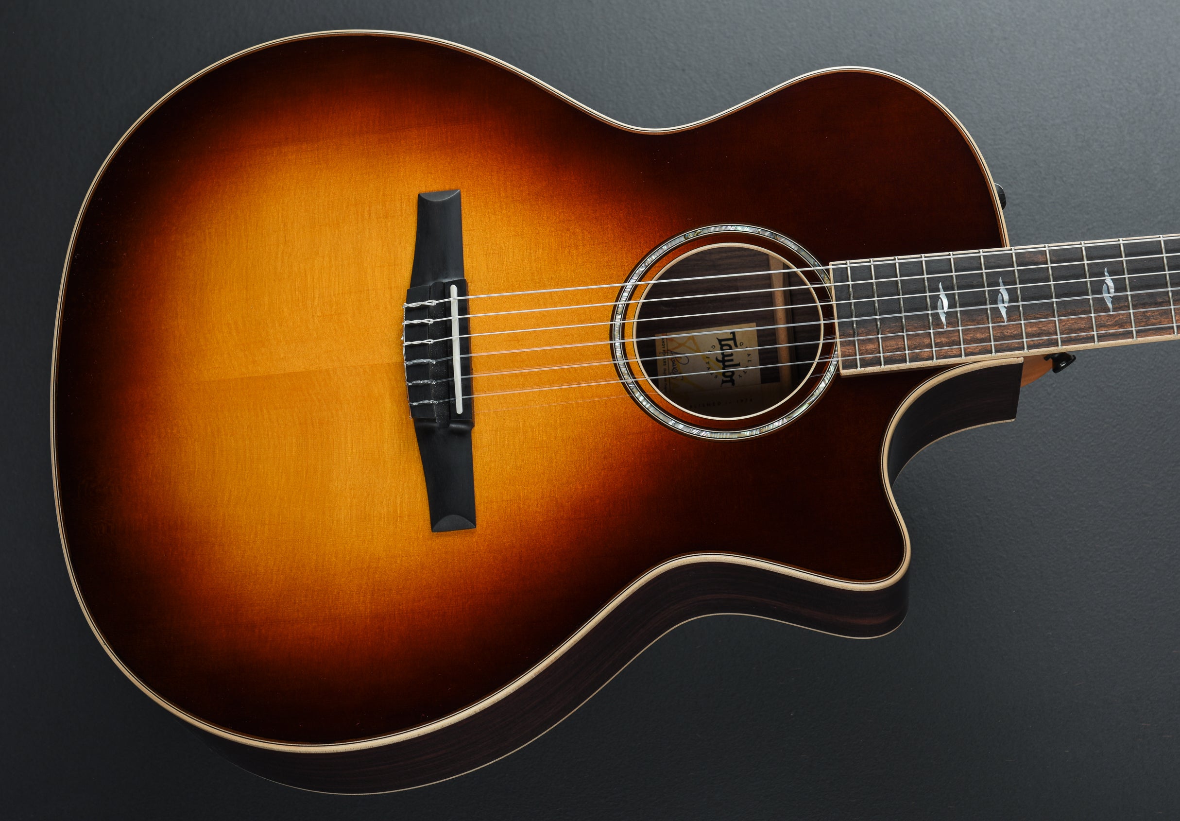 814CE-N-SB – Dave's Guitar Shop