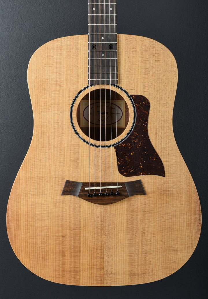 USED Big Baby Taylor (BBT) &