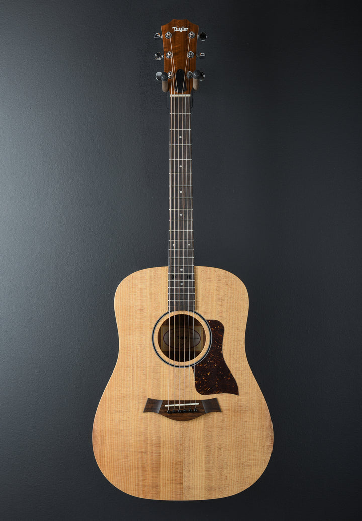 USED Big Baby Taylor (BBT) &