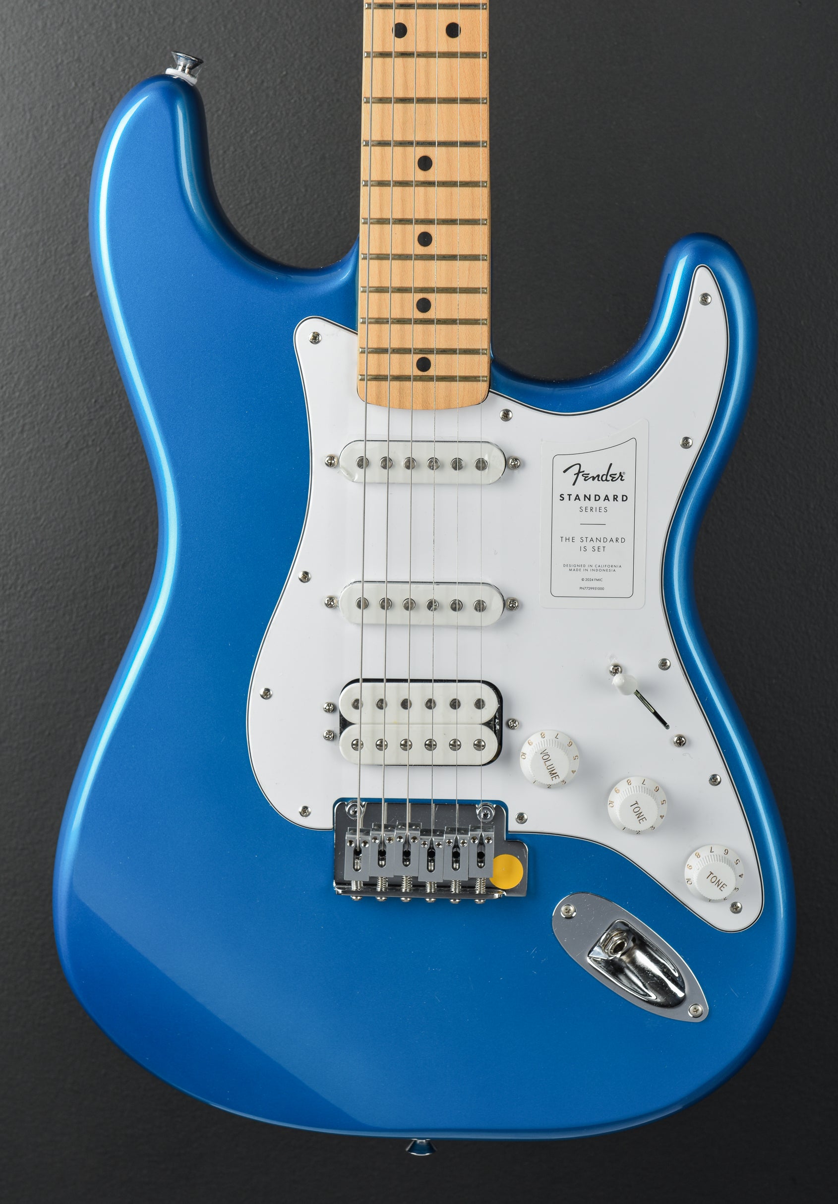 Standard Stratocaster HSS - Aqua Marine Metallic w/Maple – Dave's