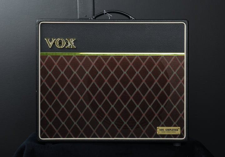 AC-10 HAND-WIRED GUITAR AMPLIFIER