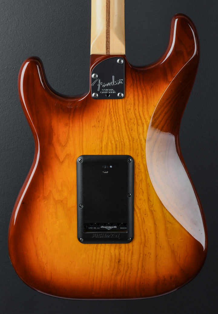 USED American Deluxe Ash Stratocaster '11