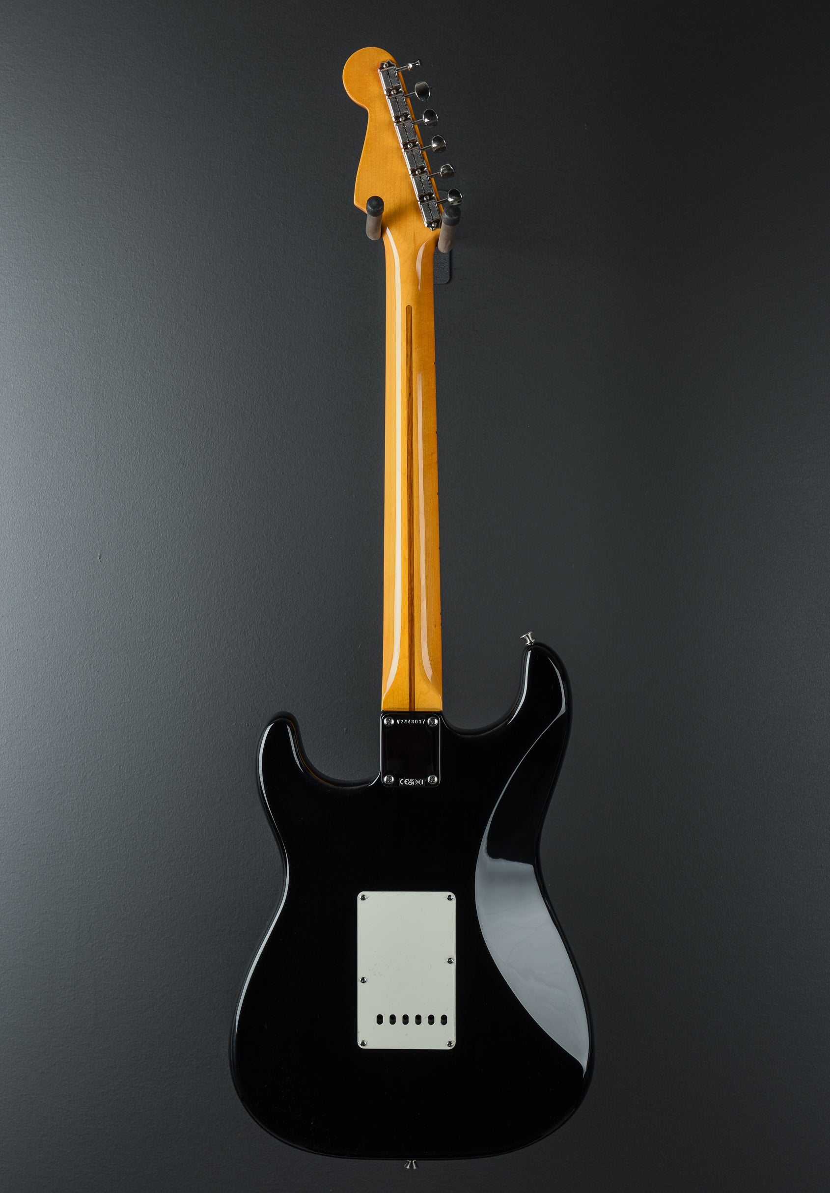 American Vintage II 1957 Stratocaster - Black – Dave's Guitar Shop