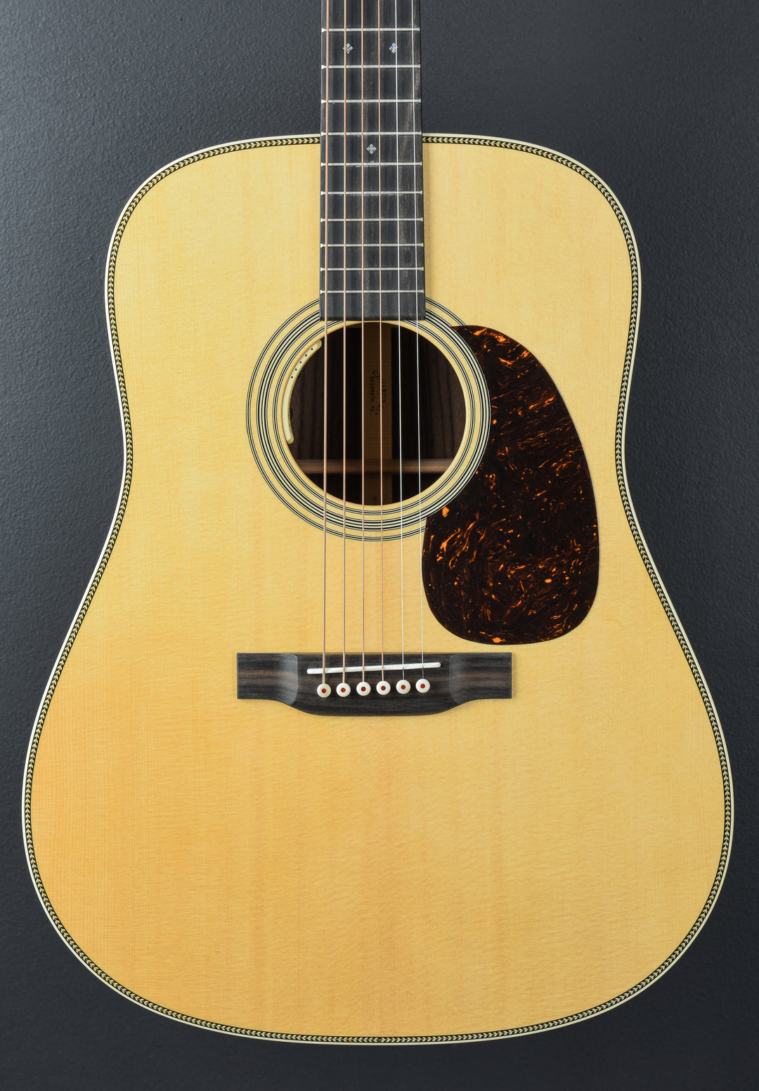New for 2025 HD-28E w/LR Baggs Anthem - Gloss Natural