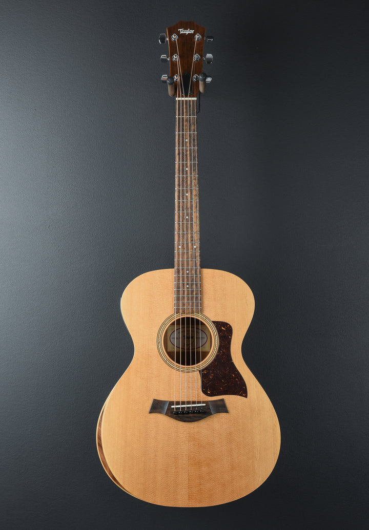 USED Academy 12E &