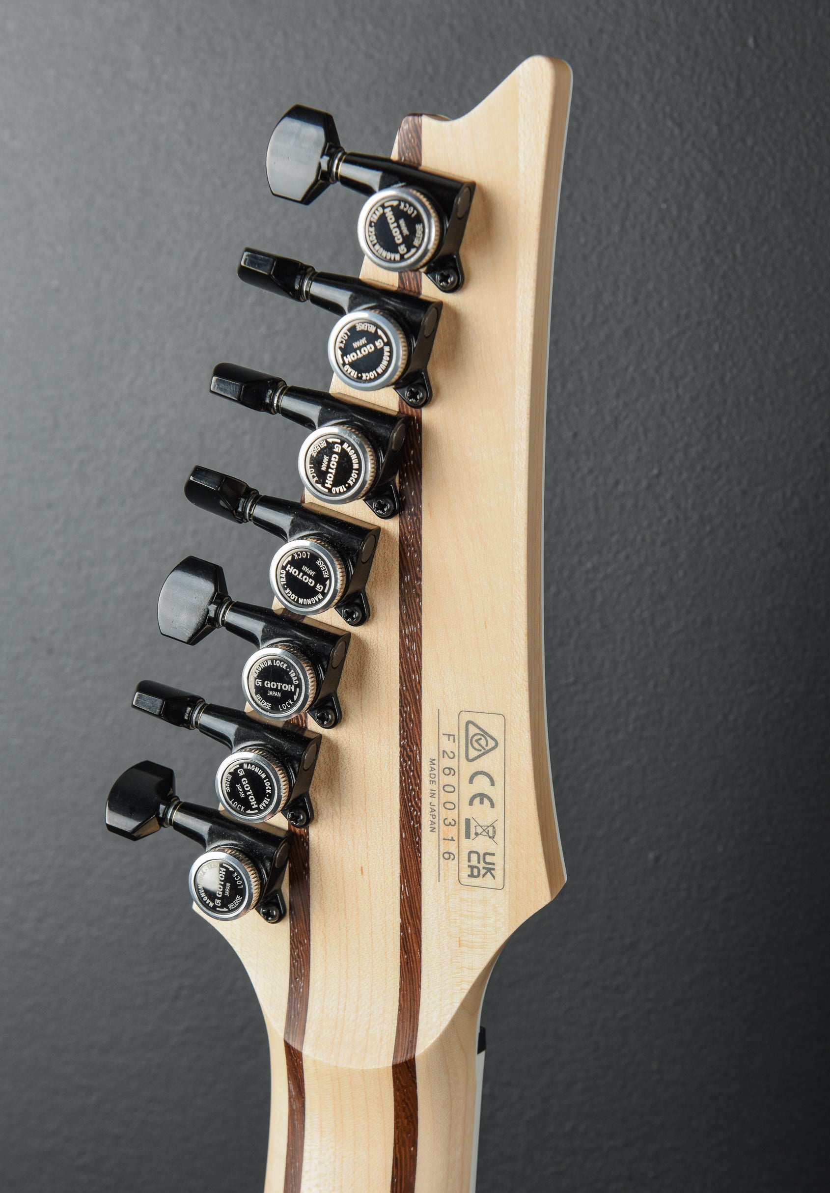 Ereページ RGR762AHBF – Dave's Guitar Shop